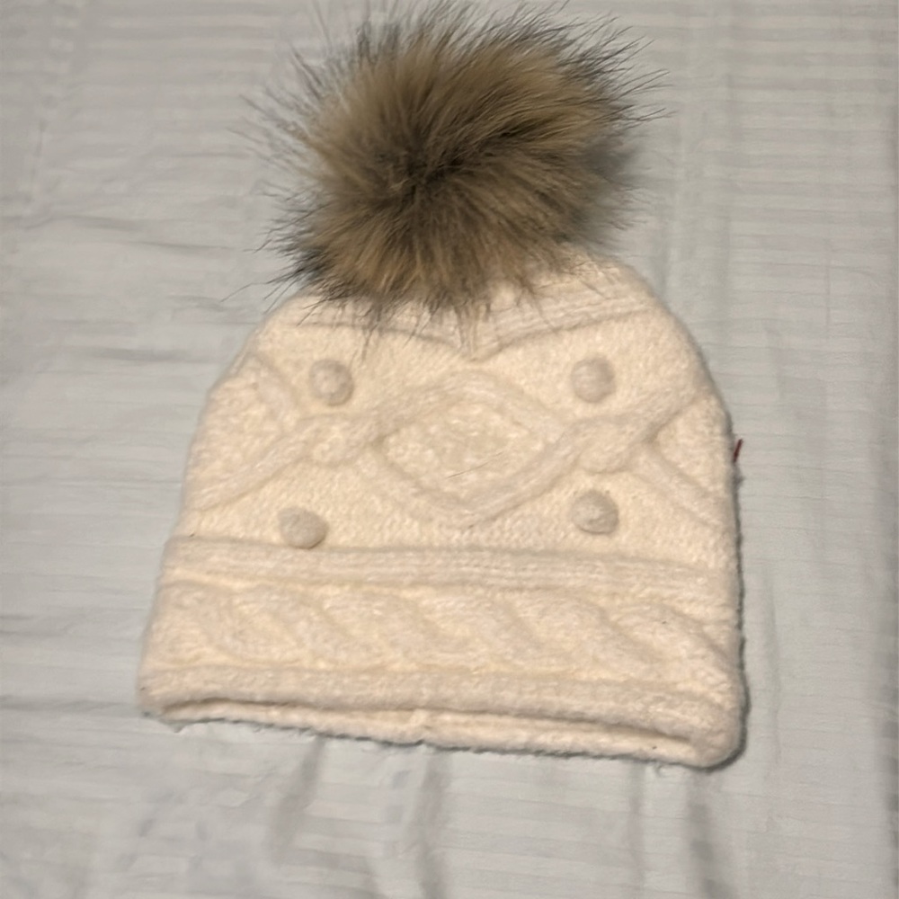 Cream Pom beanie